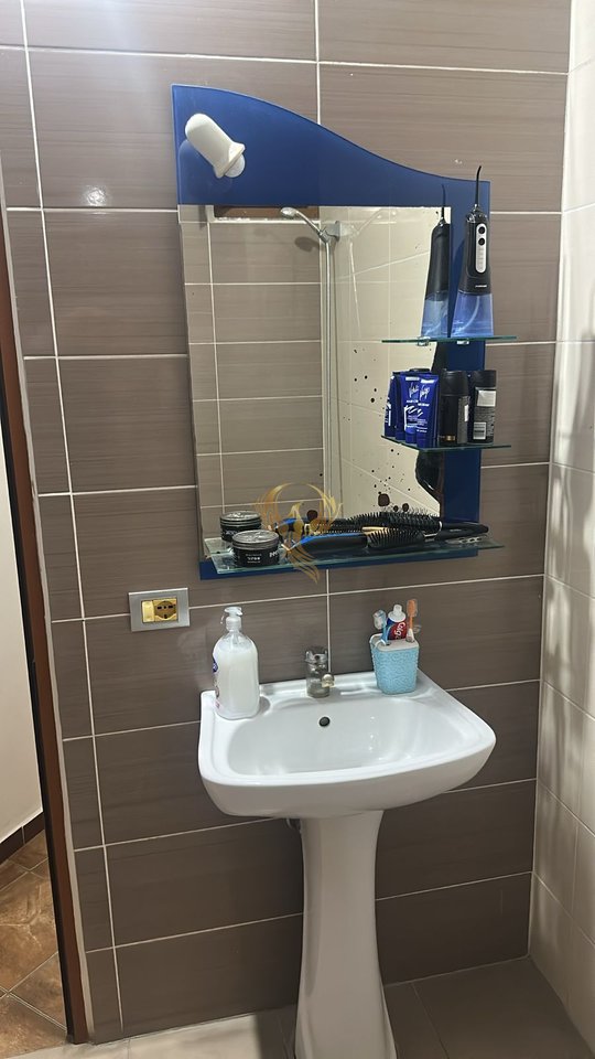 Jepet me qira Garsoniere tek Nenstacioni Elektrik