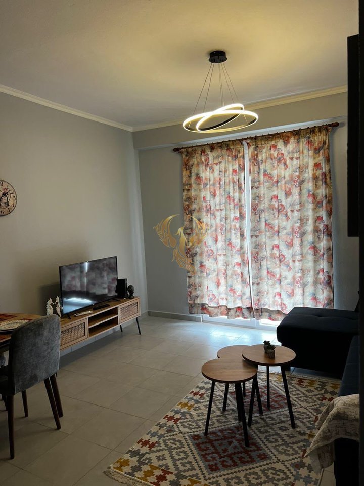 Affittasi Appartamento 1+1+Balcone Camino Tirana