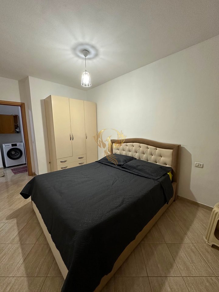 Jepet me qira Apartament 1+1 Astiri