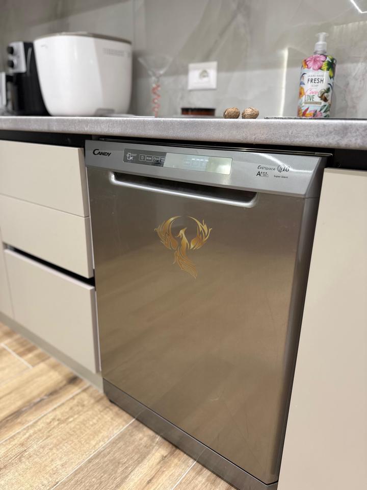 Jepet me Qera Apartament 2+1+Depo+2Poste Parkimi ne Brryl