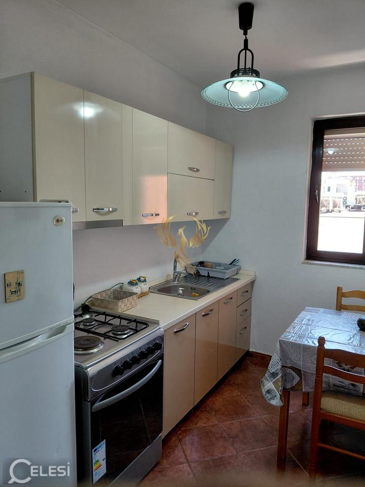 Affittasi appartamento 2+1 in Via Elbasanit