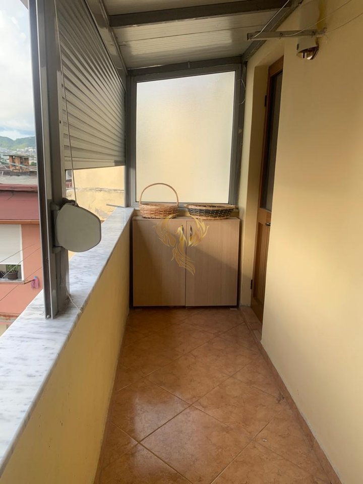 For rent 2+1+annex apartment at Pazari i ri