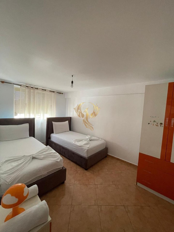 For rent 2+1+annex apartment at Pazari i ri
