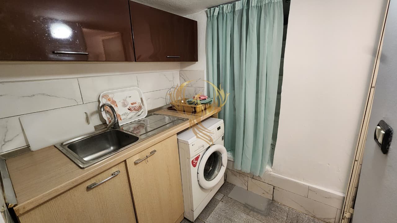 Studio apartment for rent in Old Sauk