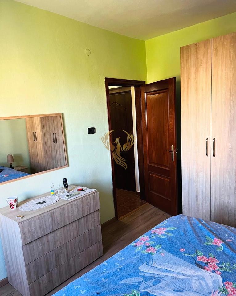 In affitto 2+1+2 Balconi Varri i Bamit