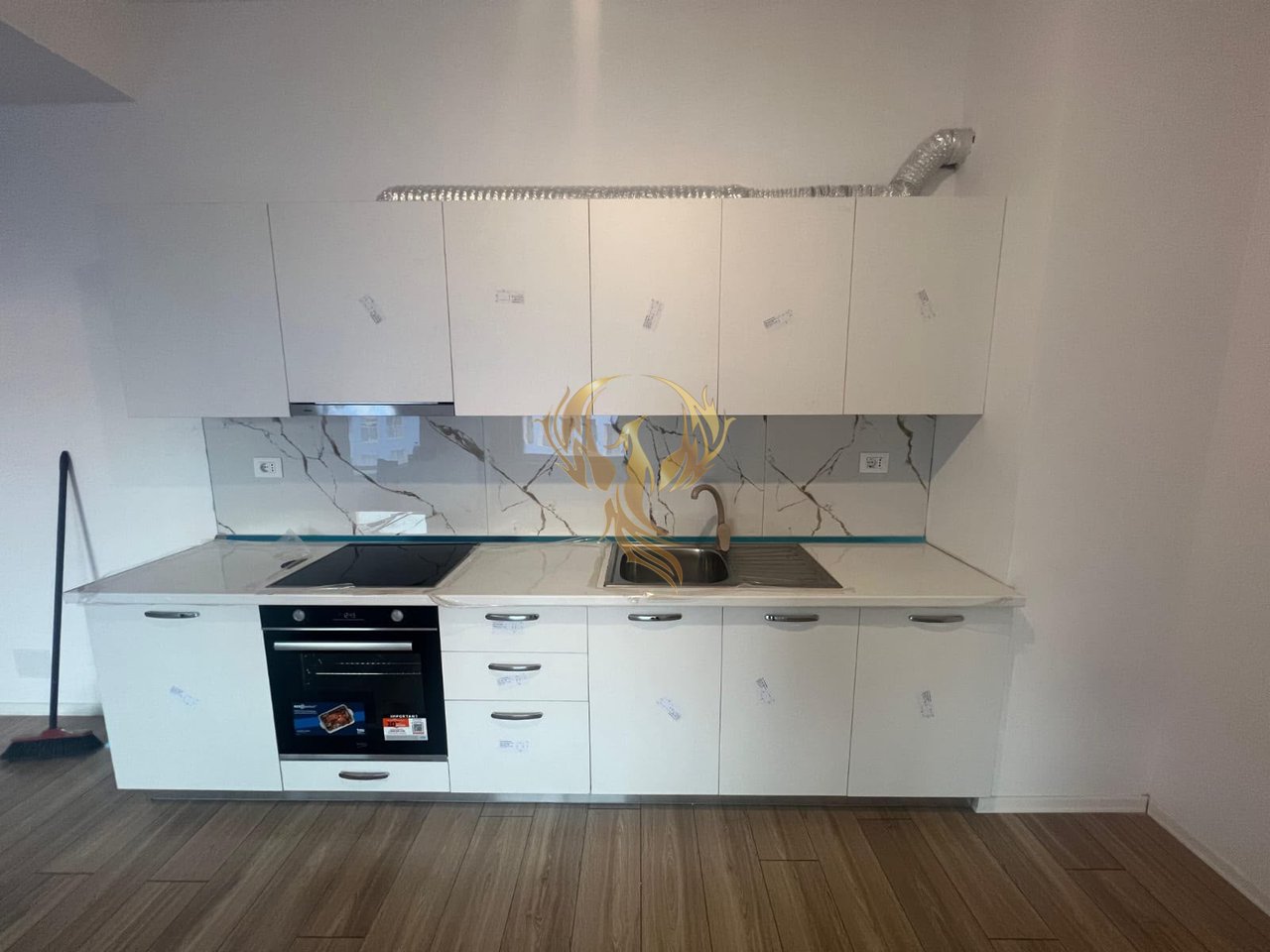 Jepet me qera apartament 2+1 ne Ali Dem