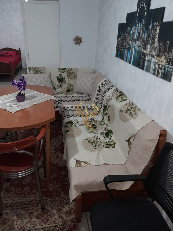 Jepet me qera hyrje 1+1 tek Rruga e Kosovareve