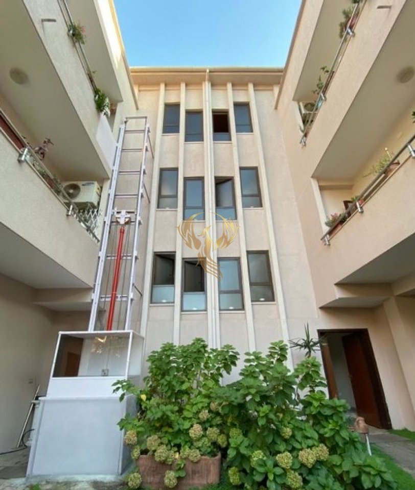 2+1 entrance for rent at Oxhaku
