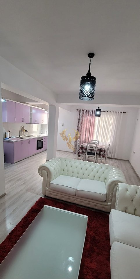 Jepet me qera Apartament 2+1 ne Bllok
