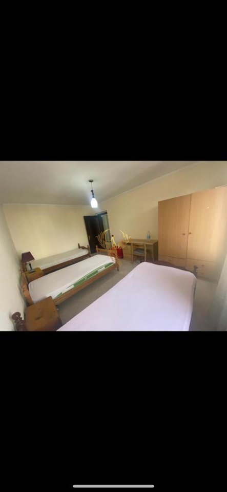 Jepet me qera apartament 2+1 te Uzina Dinamo