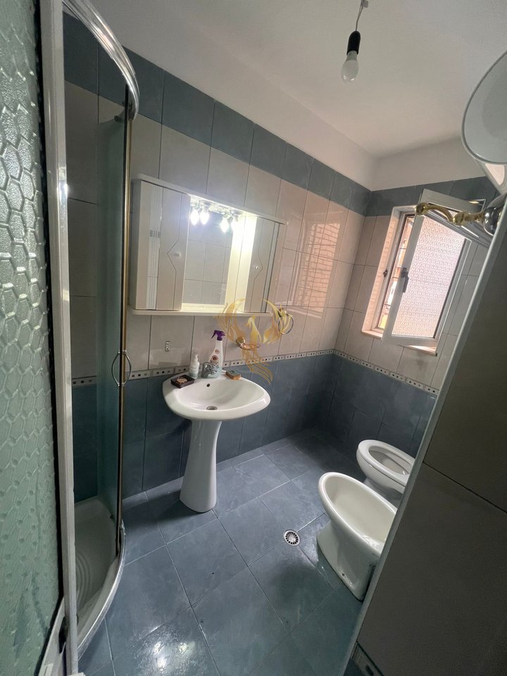 Jepet me qira Apartament 1+1 tek Ish Parku