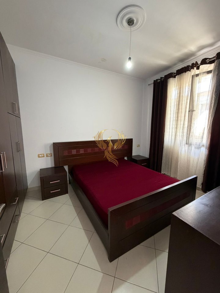 Affittasi ingresso 2+1 a Yzberisht
