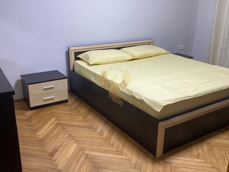 Jepet me qera apartament 1+1 në Bllok