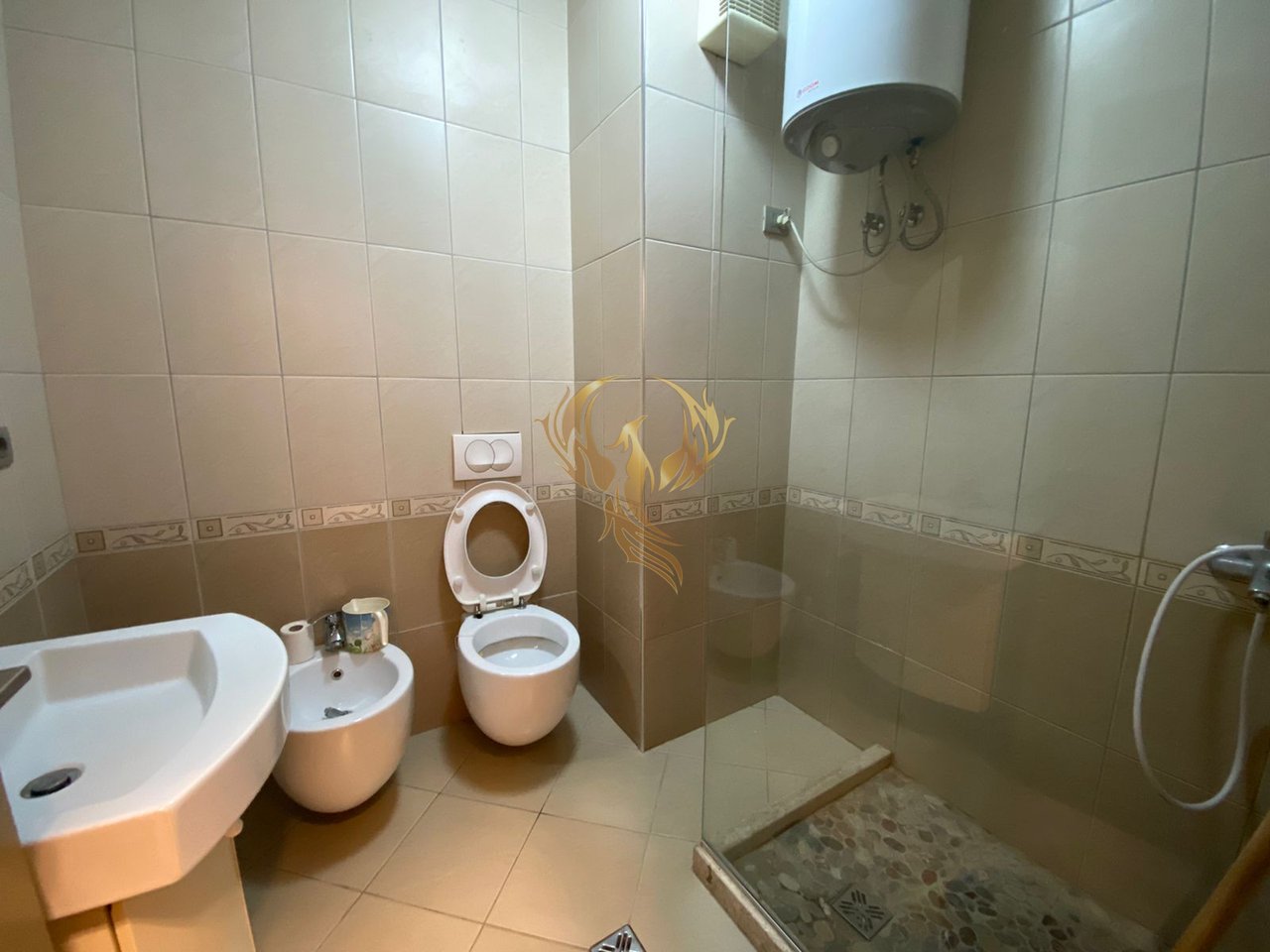 Jepet me qira Apartament 2+1+2 Astiri