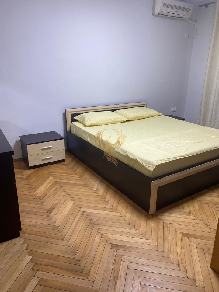 Jepet me qera apartament 1+1 në Bllok