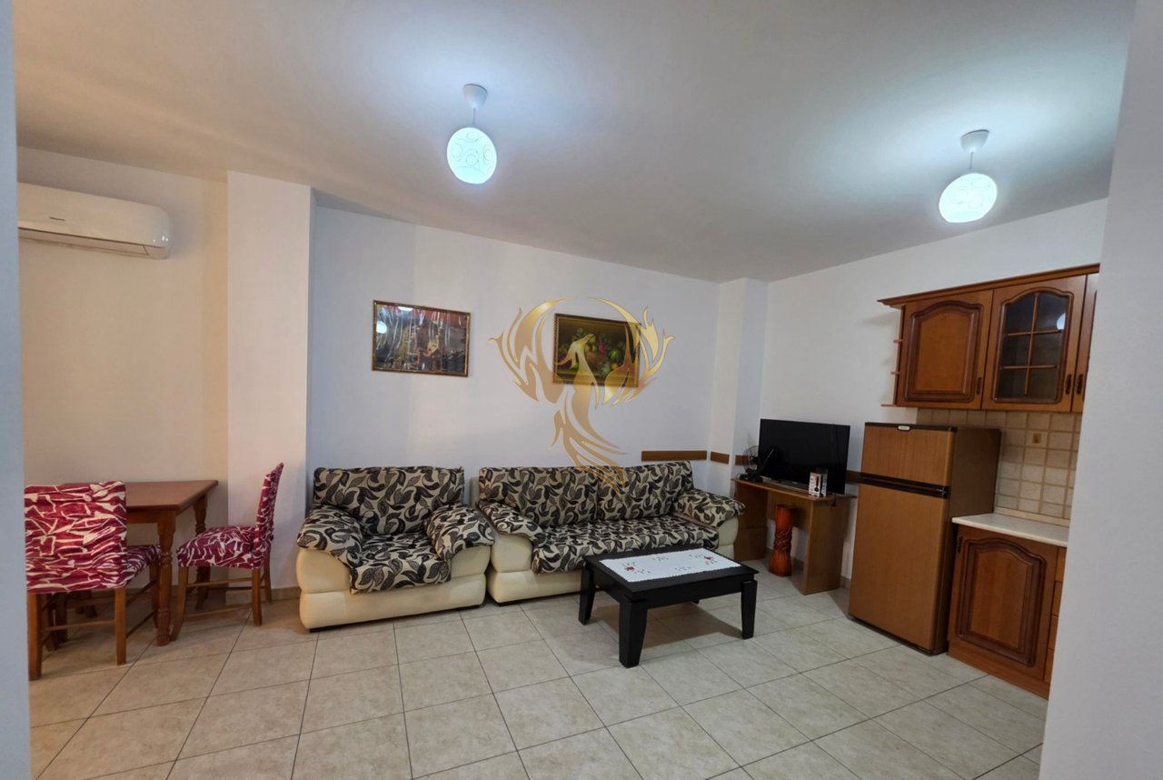 Jepet me qira Apartament 1+1  Bulevardi Zogu i I
