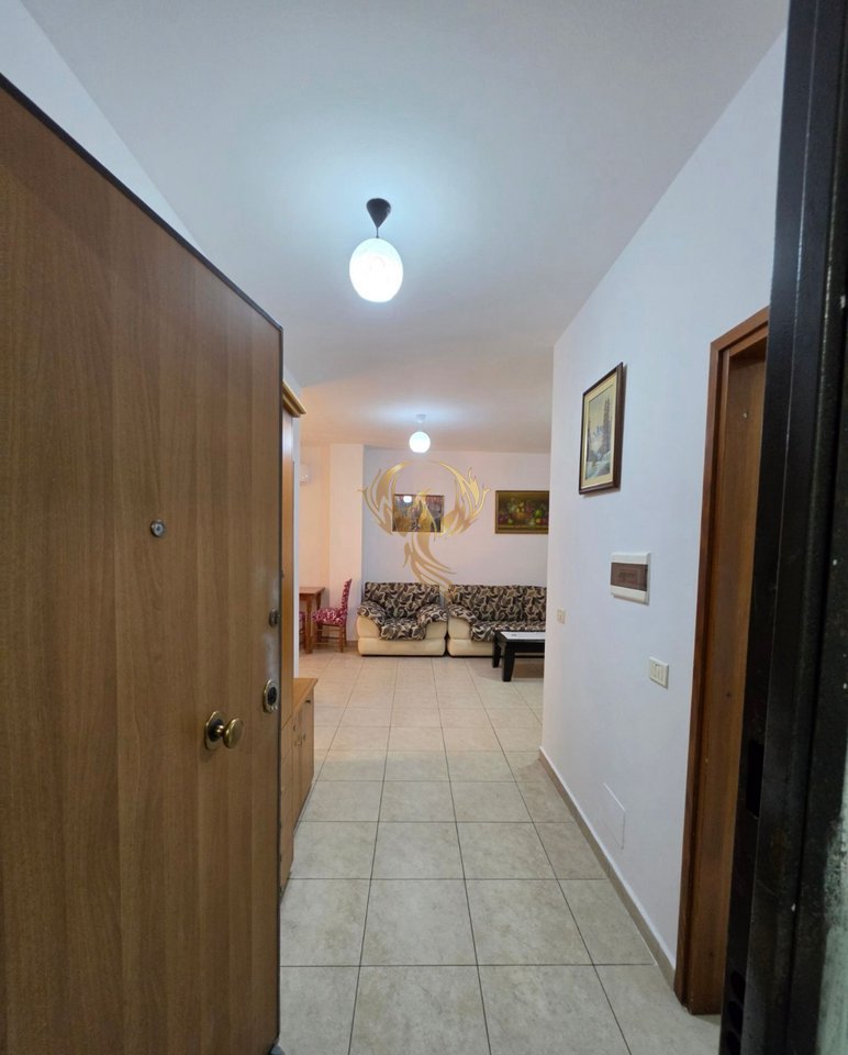Jepet me qira Apartament 1+1  Bulevardi Zogu i I