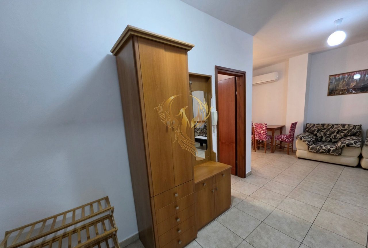 Jepet me qira Apartament 1+1  Bulevardi Zogu i I