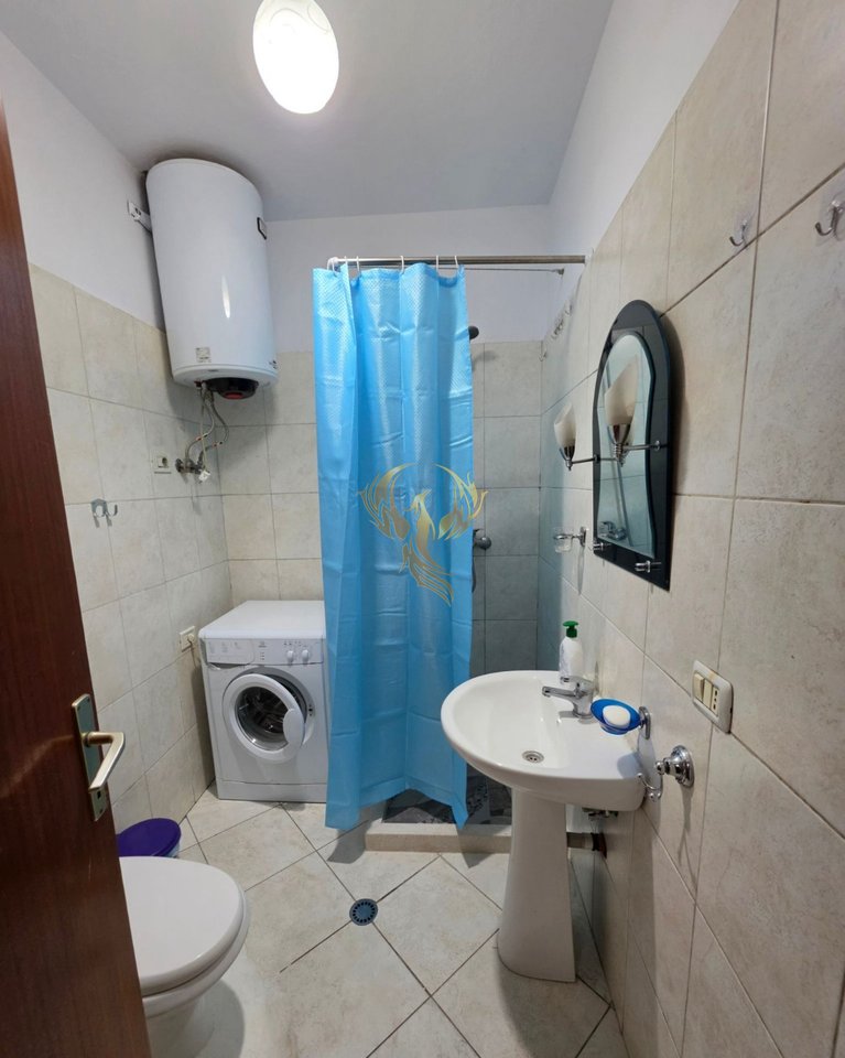 Jepet me qira Apartament 1+1  Bulevardi Zogu i I