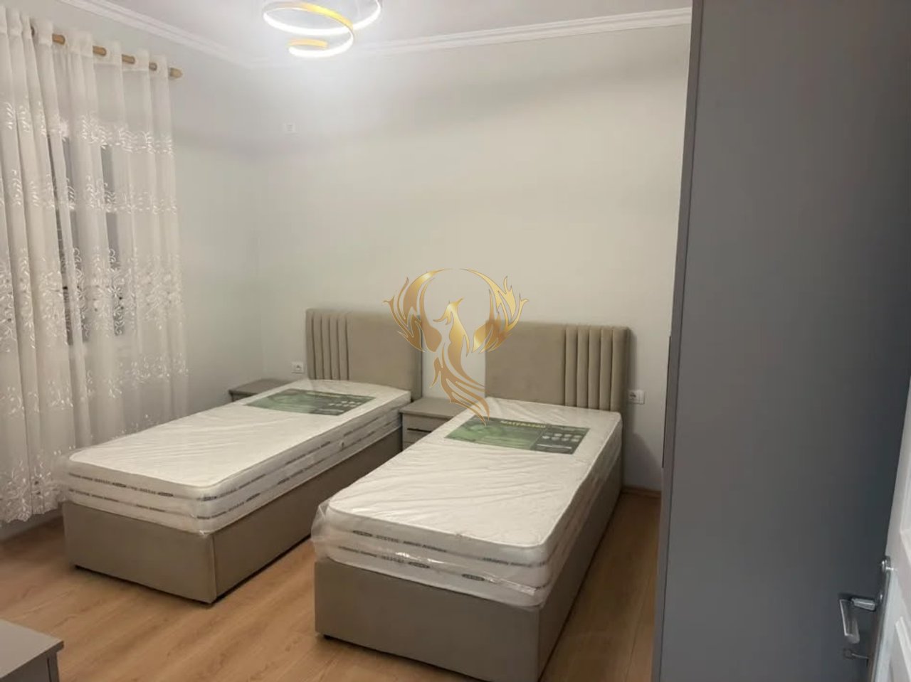 Jepet me qera apartament 1+1 i i saporestauruar prane Uet