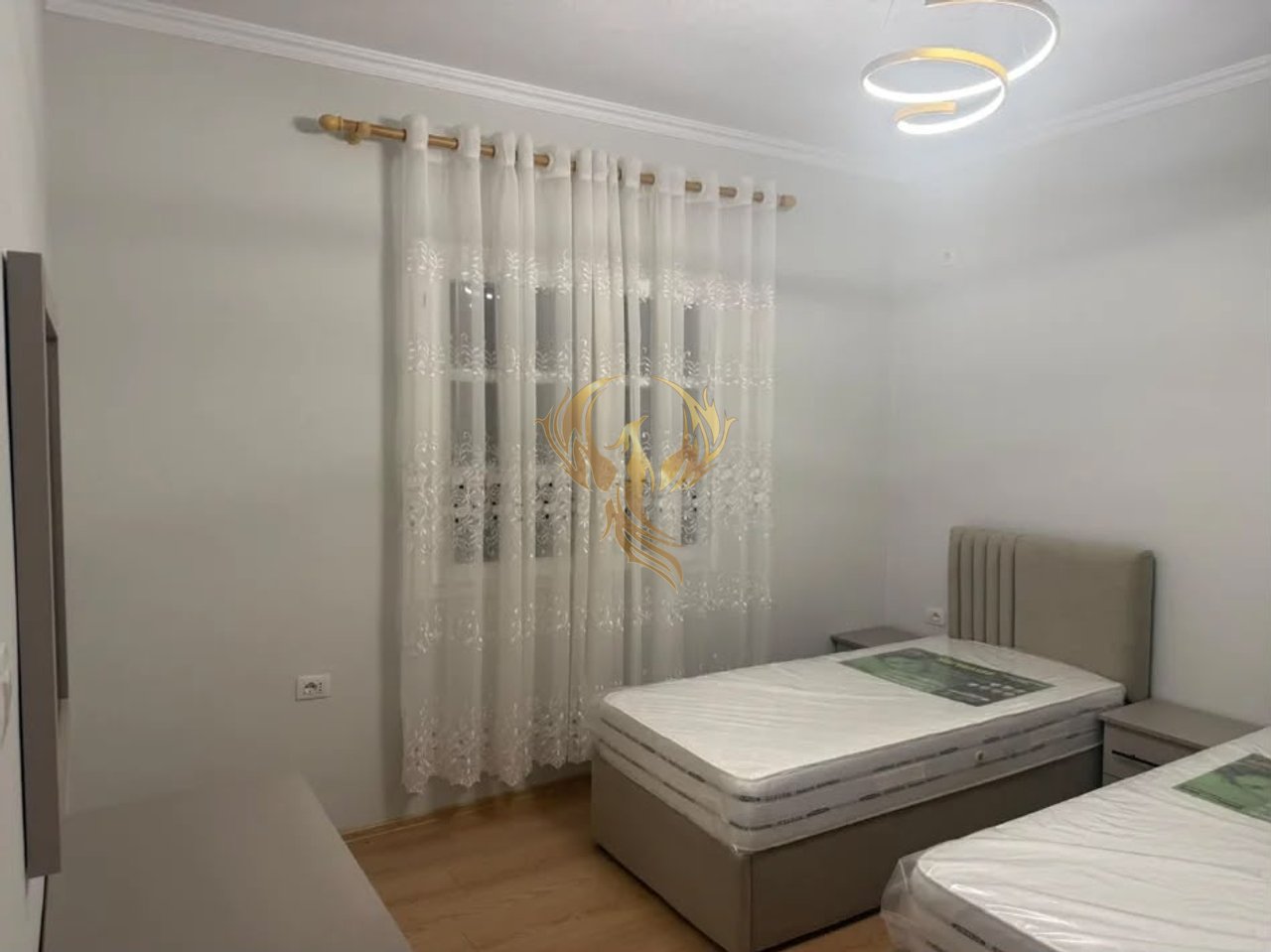 Jepet me qera apartament 1+1 i i saporestauruar prane Uet