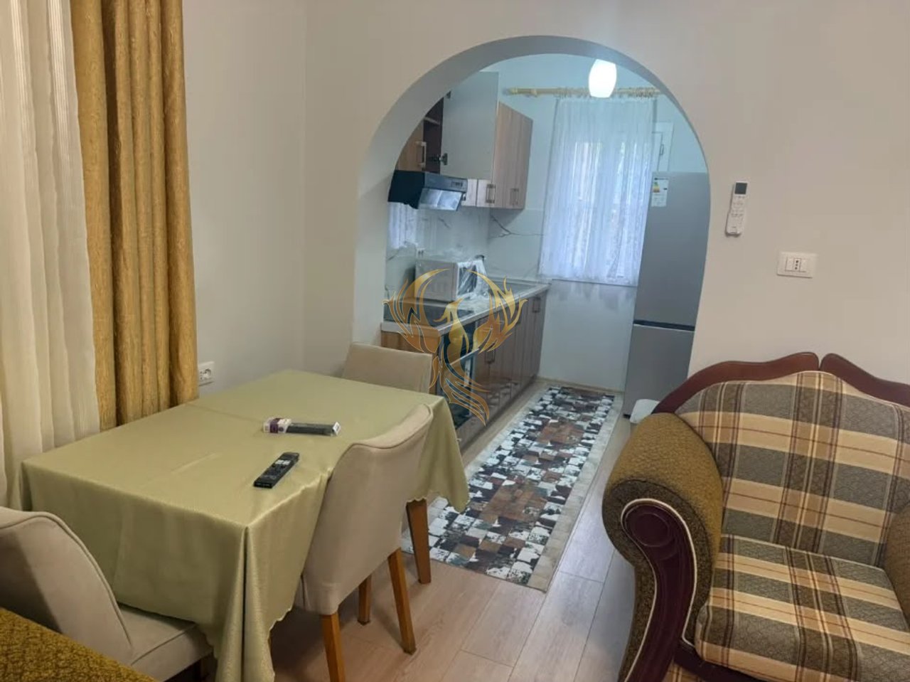 Jepet me qera apartament 1+1 i i saporestauruar prane Uet