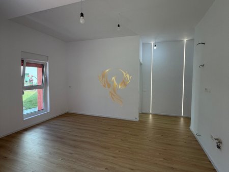 Jepet Apartament 1+1 Bosh per ambient biznesi (Rezidenca Kadiu)