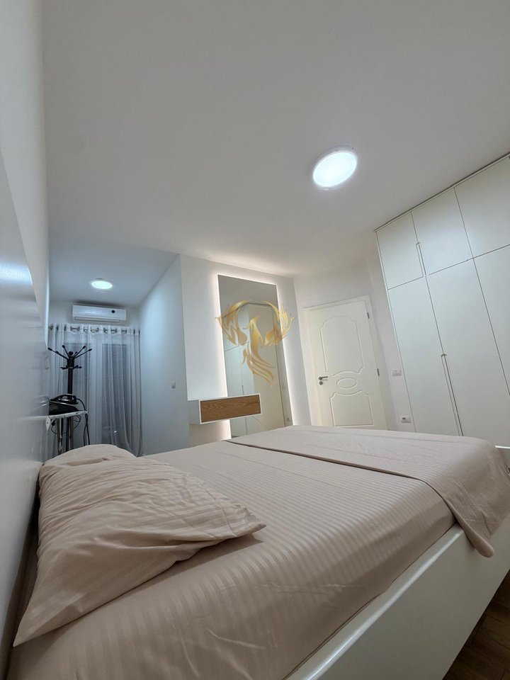 Jepet me qera apartament 2+1 ne Astir prane Rrethit