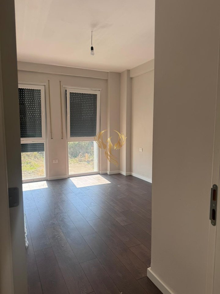 Jepet me qera apartament 2+1+2 tek Bulevardi i Ri