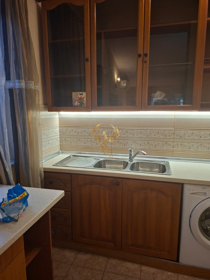 Jepet me qera apartament 2+1 ne Selite