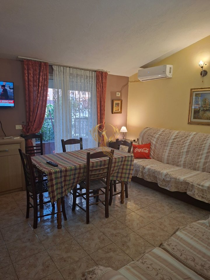 Jepet me qera apartament 2+1 ne Selite