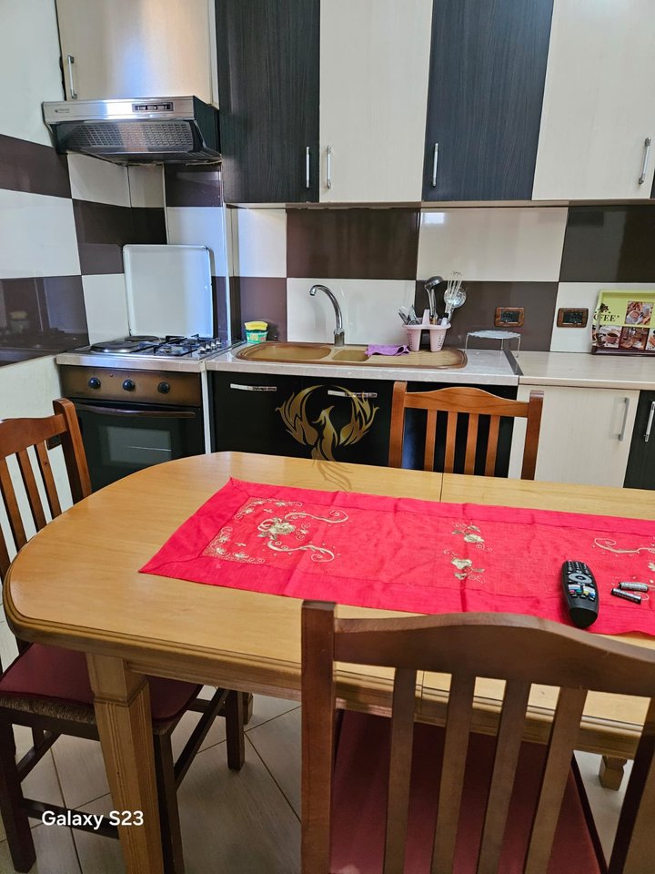 Jepet me qera apartament 2+1 tek Jordan Misja