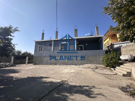 VENDESI PRIVATA IN VENDITA NEL QUARTIERE KARABASH, VLORË