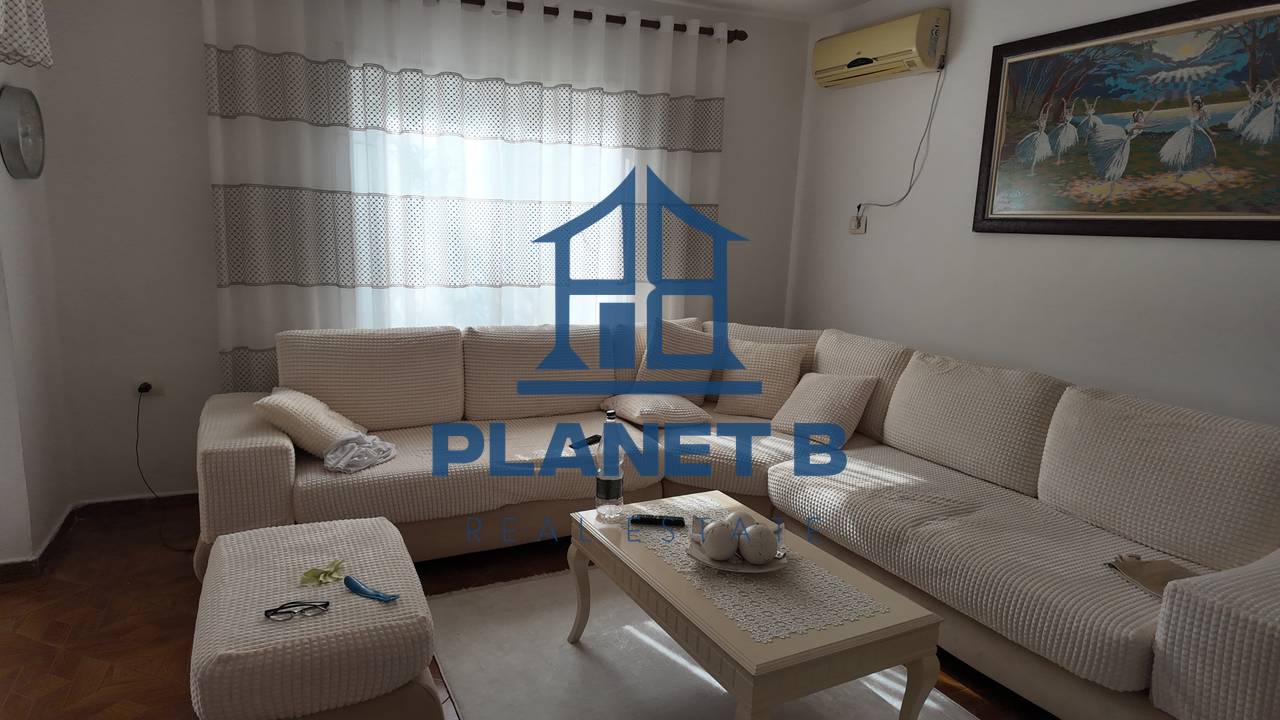 Shitet Shtëpi Private – Plazhi i Vjetër, Vlorë (Top Location)