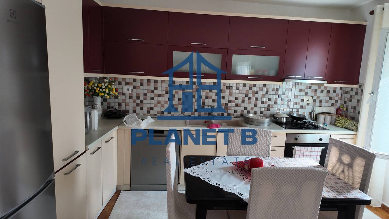 Shitet Shtëpi Private – Plazhi i Vjetër, Vlorë (Top Location)