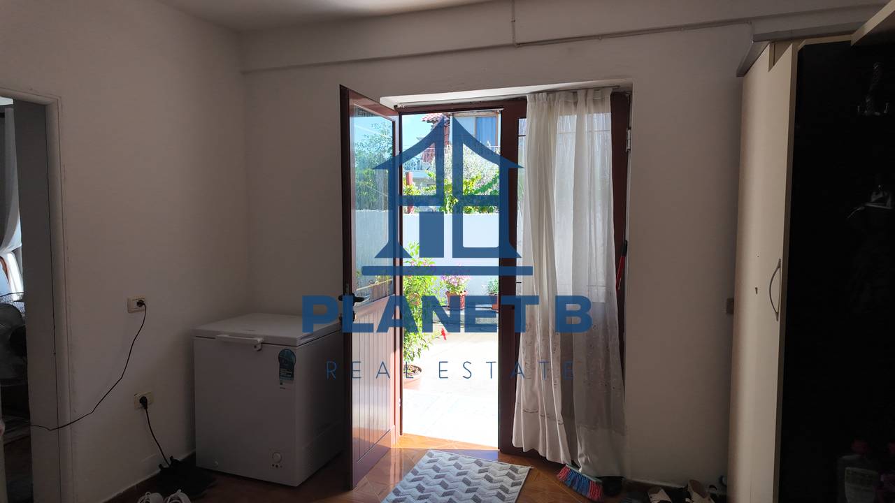 Shitet Shtëpi Private – Plazhi i Vjetër, Vlorë (Top Location)
