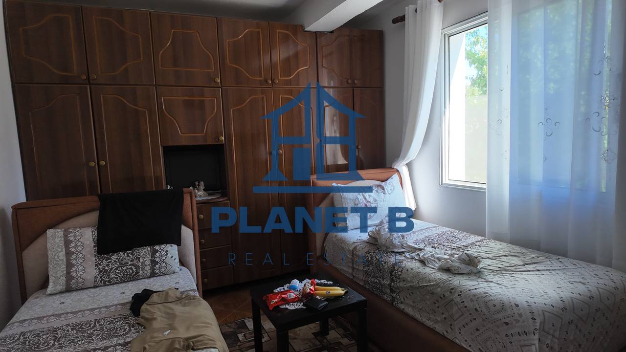Shitet Shtëpi Private – Plazhi i Vjetër, Vlorë (Top Location)