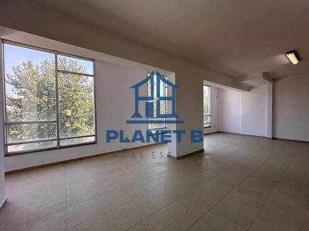 Ambjent Komercial për Qira – Transballkanike, pranë Shkollës së Naftës, Vlorë