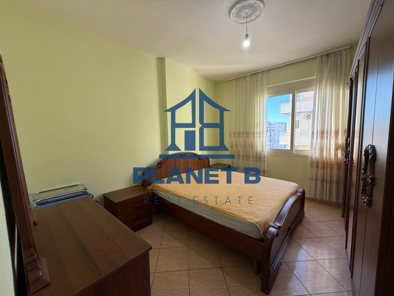 JEPET ME QERA APARTAMENT 2+1 TEK RRUGA E ÇIPAJVE,VLORE
