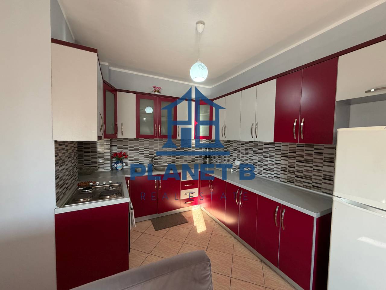 JEPET ME QERA APARTAMENT 2+1 TEK RRUGA E ÇIPAJVE,VLORE