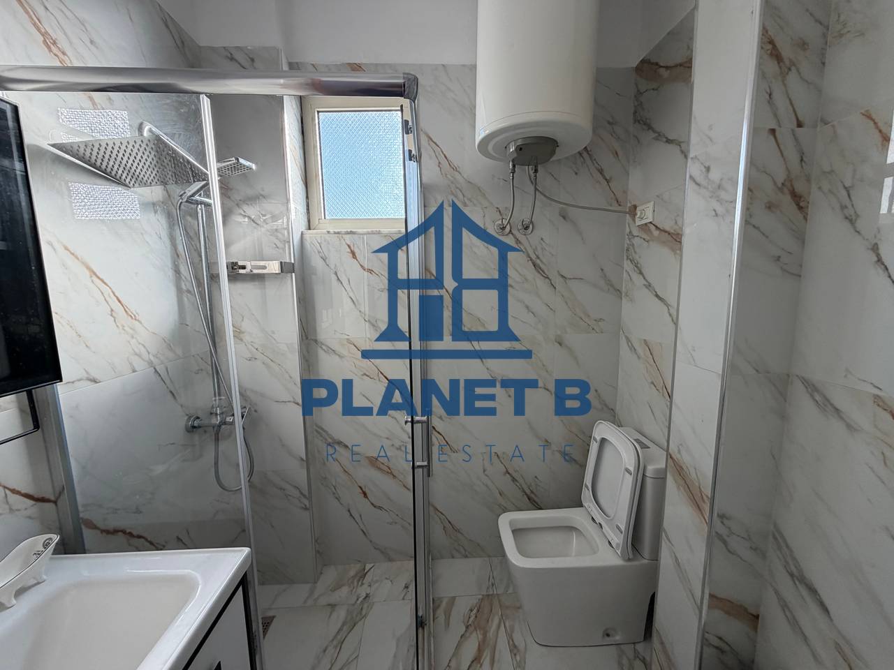 JEPET ME QERA APARTAMENT 2+1 TEK RRUGA E ÇIPAJVE,VLORE