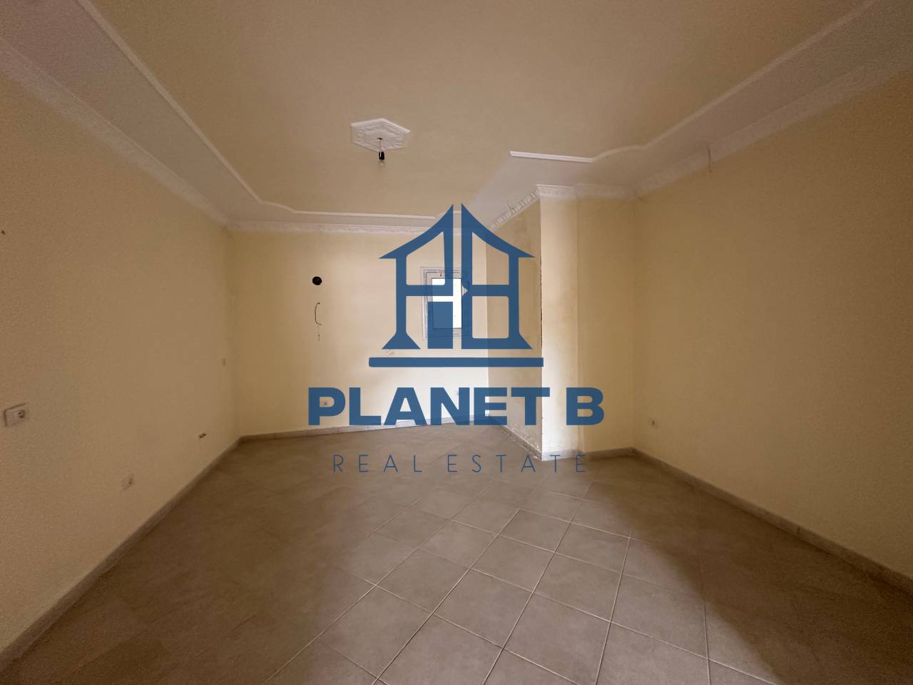 Apartament 3+1+2 tualete ne shitje