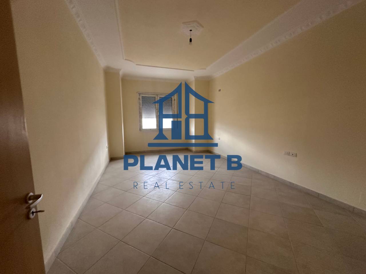 Apartament 3+1+2 tualete ne shitje