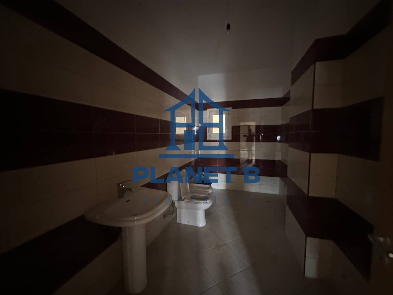 Apartament 3+1+2 tualete ne shitje