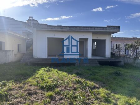 PRIVATE HOUSE + LAND FOR SALE IN VLORA