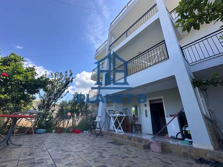 Villa su 3 piani con vista fantastica sul mare – Uji i Ftohtë, Vlora