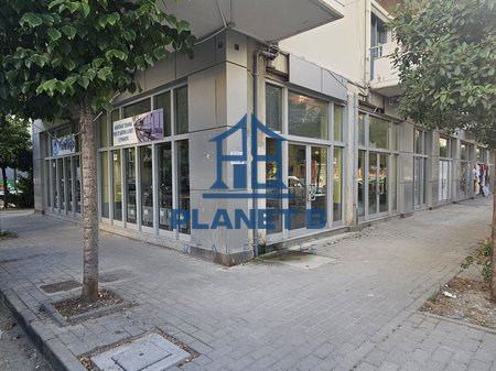 Dyqan me qira – Rruga e Çipajve, Vlorë