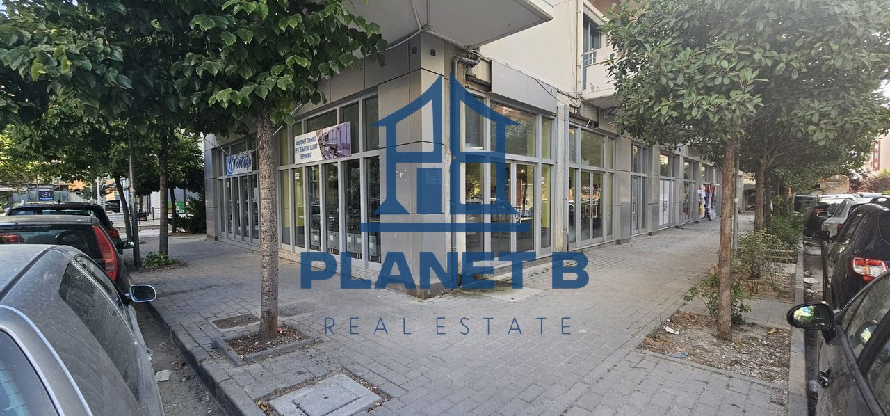 Dyqan me qira – Rruga e Çipajve, Vlorë