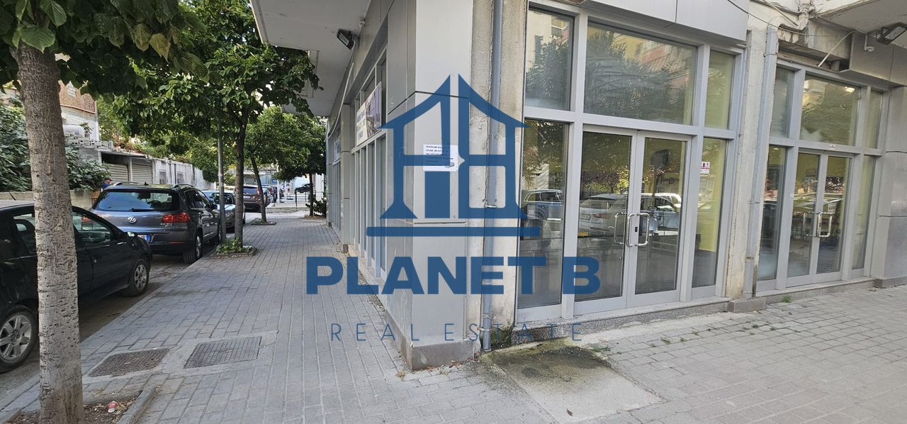 Dyqan me qira – Rruga e Çipajve, Vlorë