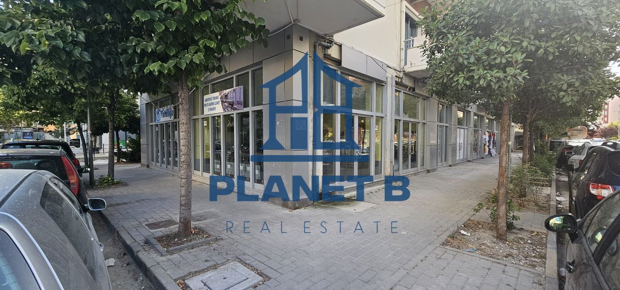 Dyqan me qira – Rruga e Çipajve, Vlorë